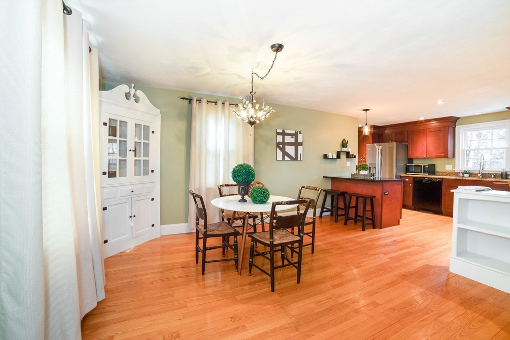 4 Winston Road Worcester, MA 01606 - Photo 3 of 32