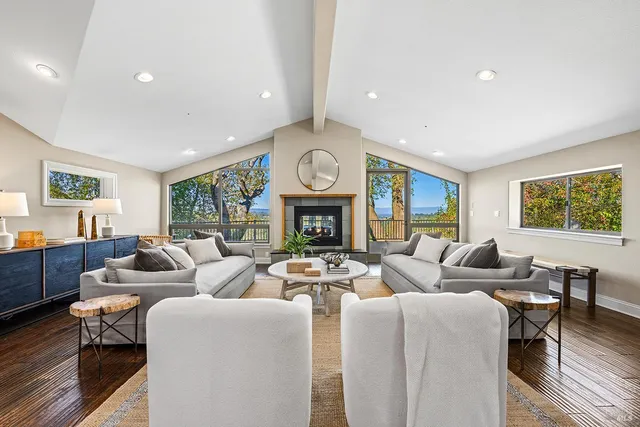 $1,995,000 | 10360 Barnett Valley Road, Sebastopol, CA 95472