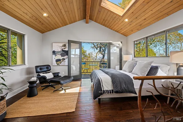 $1,995,000 | 10360 Barnett Valley Road, Sebastopol, CA 95472