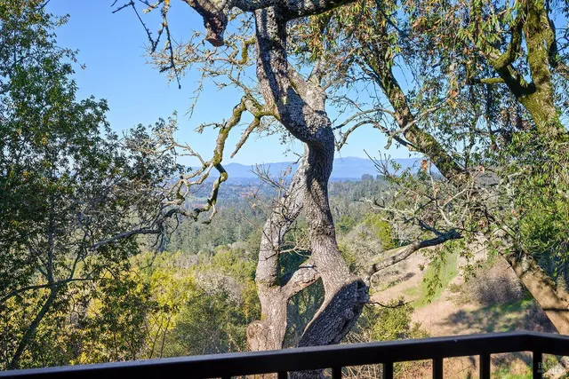 $1,995,000 | 10360 Barnett Valley Road, Sebastopol, CA 95472