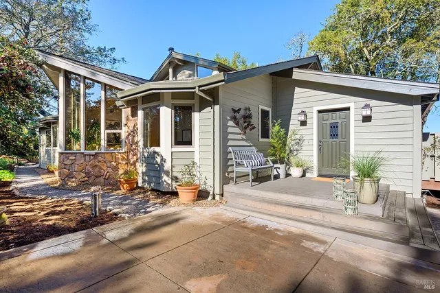 $1,995,000 | 10360 Barnett Valley Road, Sebastopol, CA 95472