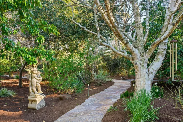 $1,995,000 | 10360 Barnett Valley Road, Sebastopol, CA 95472