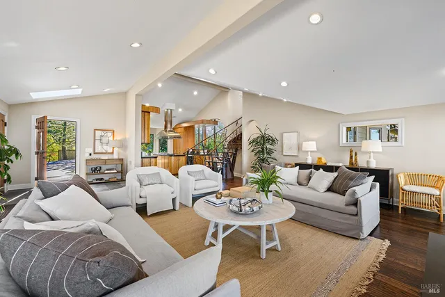 $1,995,000 | 10360 Barnett Valley Road, Sebastopol, CA 95472