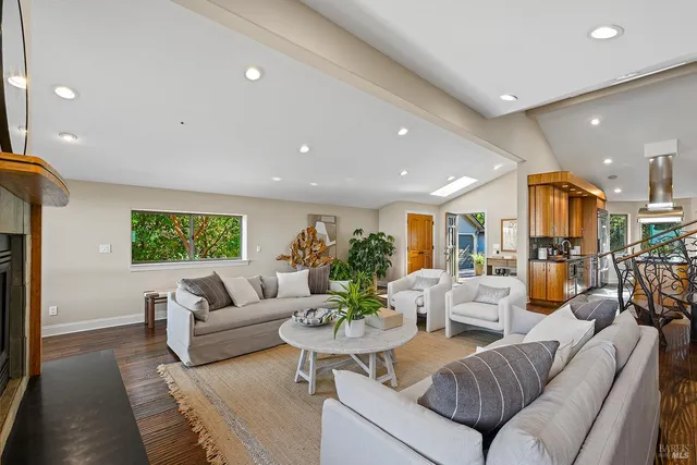 $1,995,000 | 10360 Barnett Valley Road, Sebastopol, CA 95472