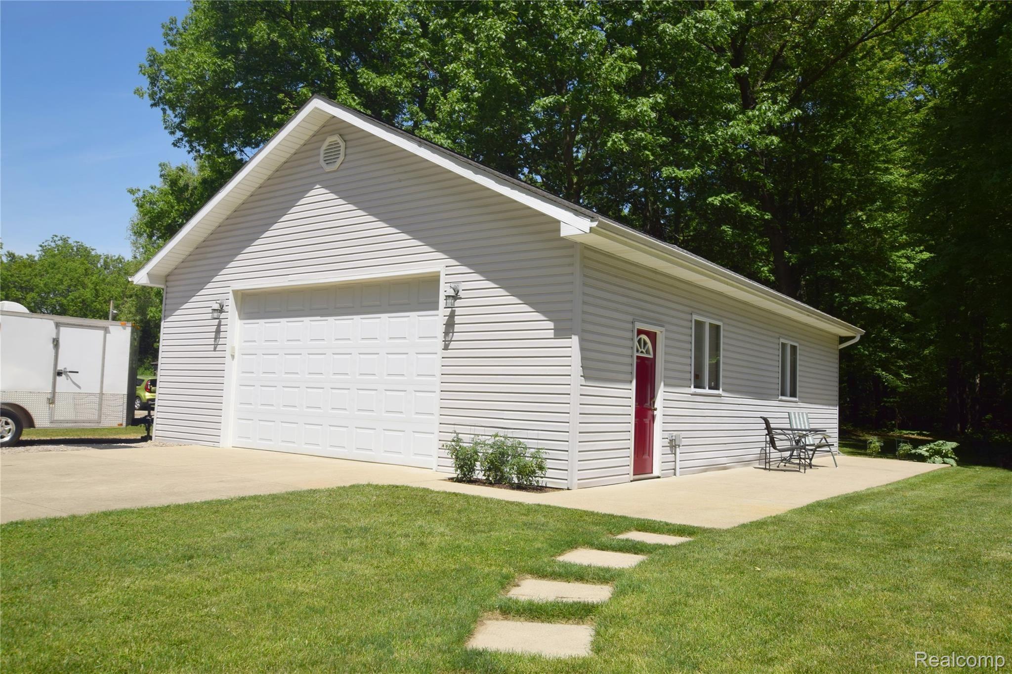 9052 West Frances Road Flushing, MI 48433 - Photo 15 of 20 2nd Garage with Workshop