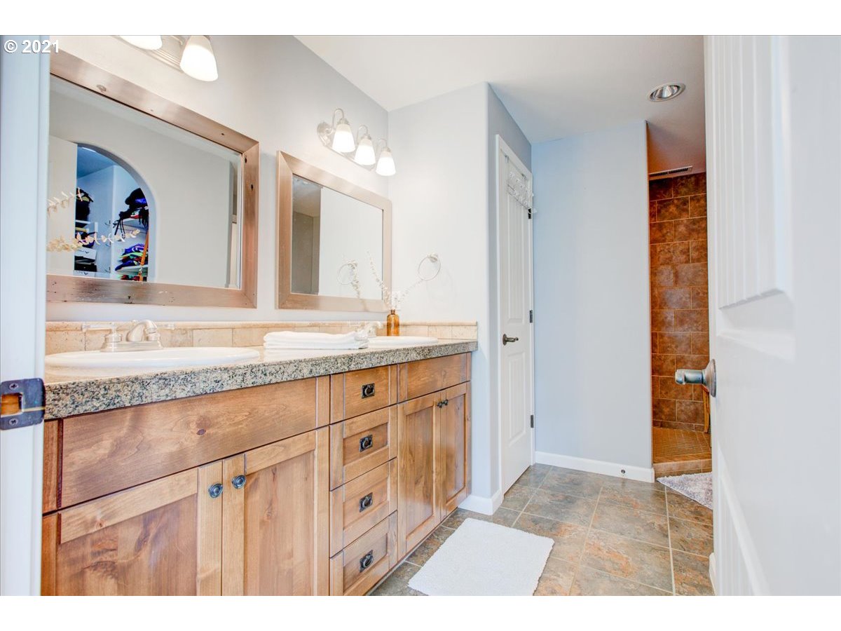 322 Flint Way Carson, WA 98610 - Photo 21 of 31 Gallery Image 21