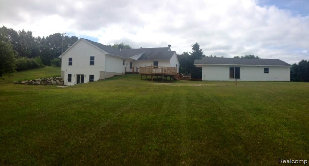 5130 Fenton Road Fenton, MI 48430 - Photo 12 of 63 image (13).jpg