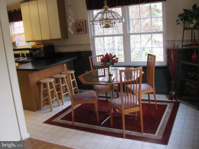 2237 Gunsmith Square Reston, VA 20191 - Photo 12 of 20 Dining Room