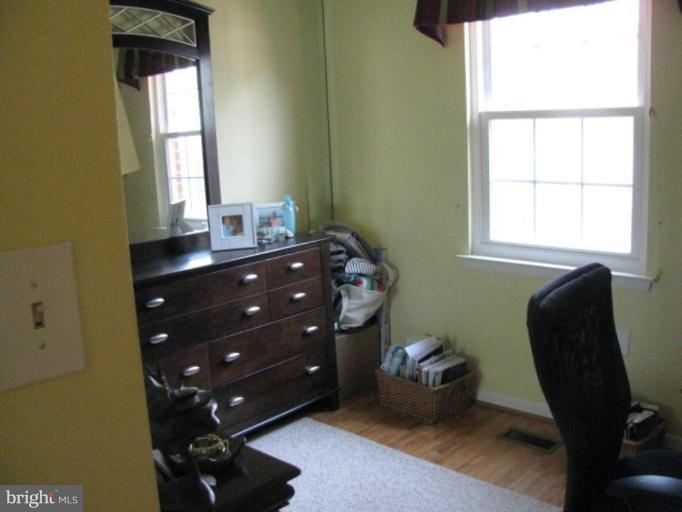 2237 Gunsmith Square Reston, VA 20191 - Photo 7 of 20 Bedroom #3