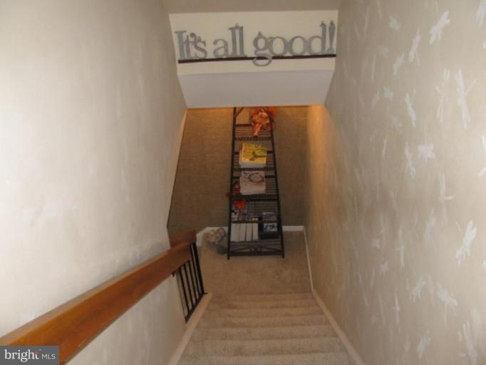 2237 Gunsmith Square Reston, VA 20191 - Photo 8 of 20 Staircase