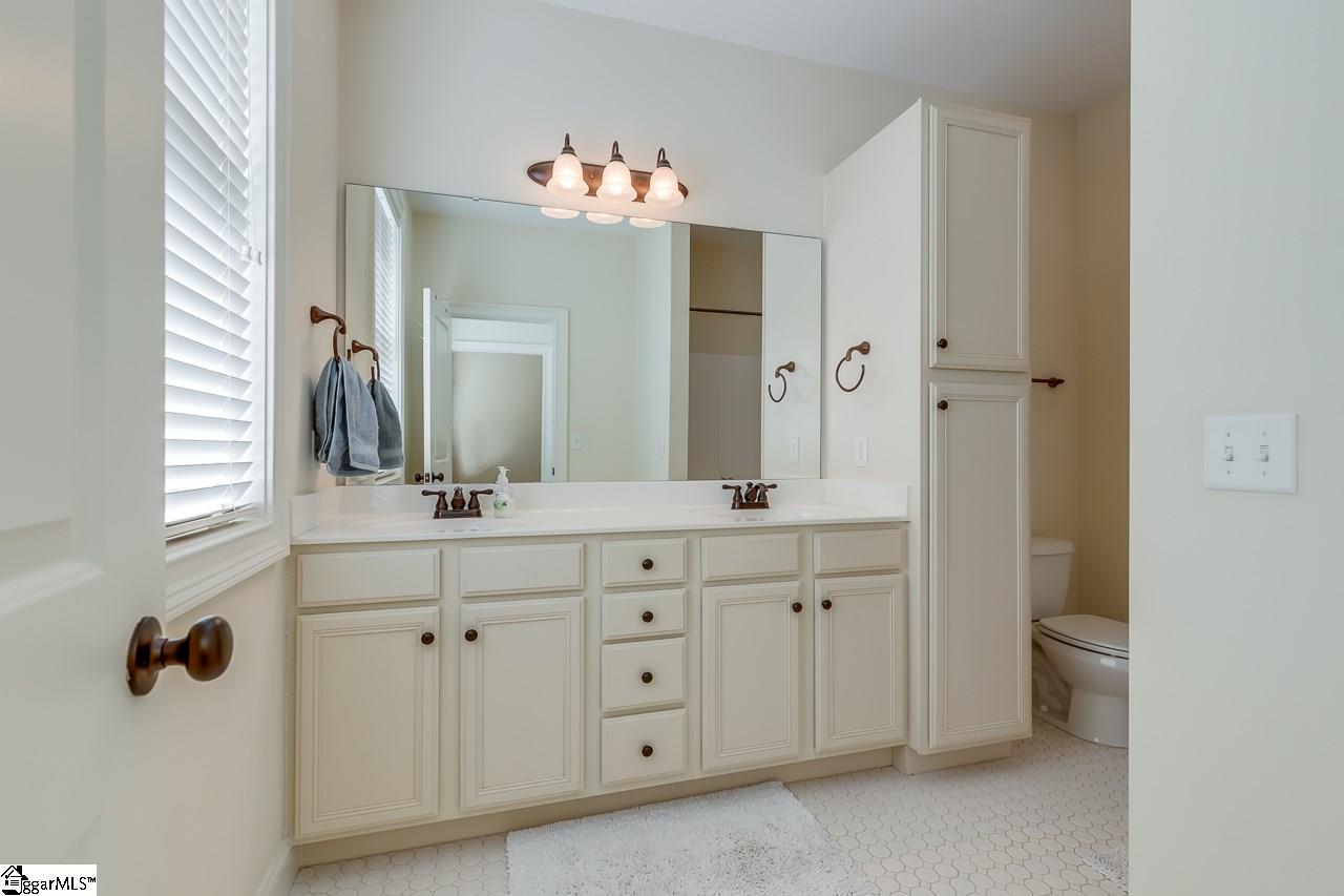 1 Donemere Way Fountain Inn, SC 29644 - Photo 27 of 36