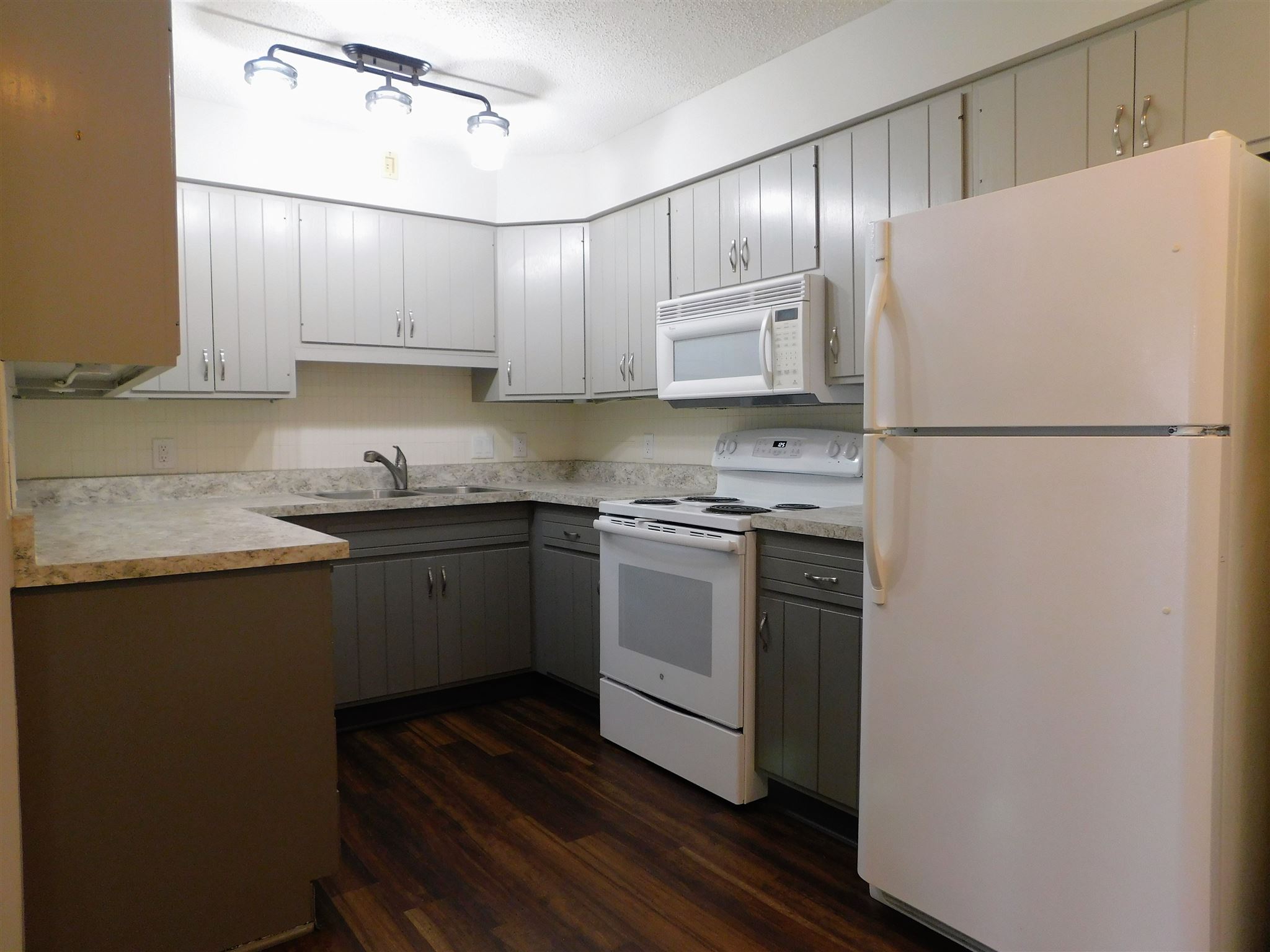 3625 34th Street Moline, IL 61265 - Photo 7 of 17