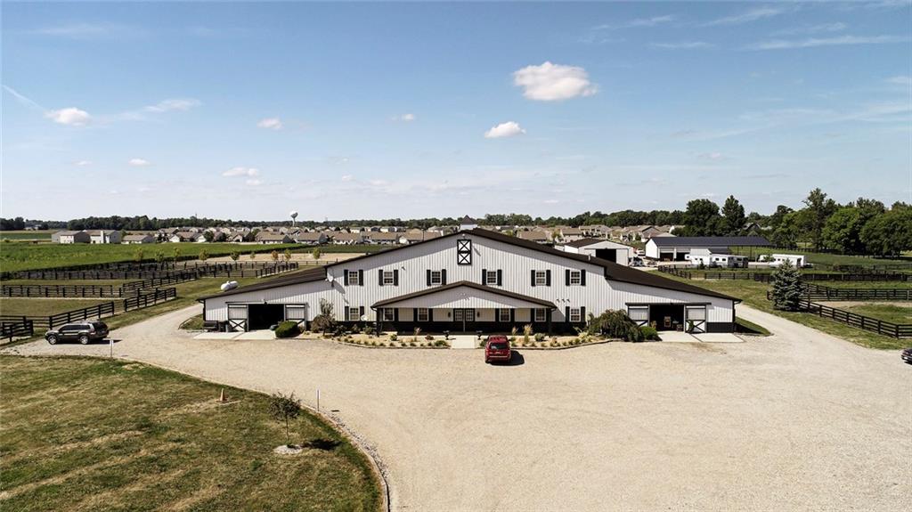 22810 Mule Barn Road Sheridan, IN 46069 - Photo 2 of 34