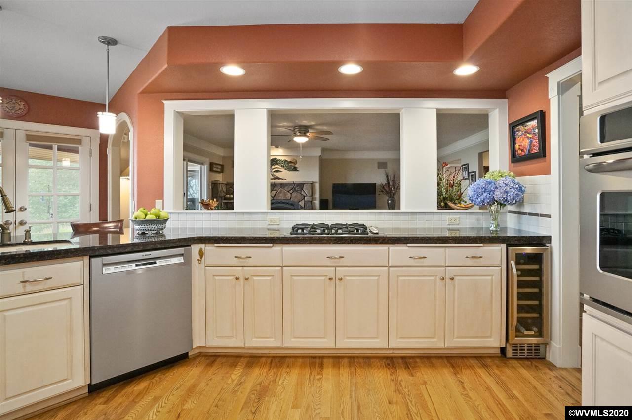 4337 Orchard Heights Road Northwest Salem, OR 97304 - Photo 10 of 42 Gallery Image 10