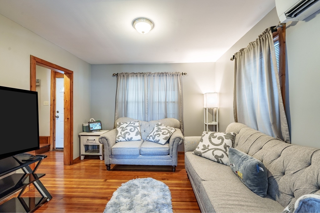 88 Fisher Street Springfield, MA 01109 - Photo 14 of 33 Gallery Image 14