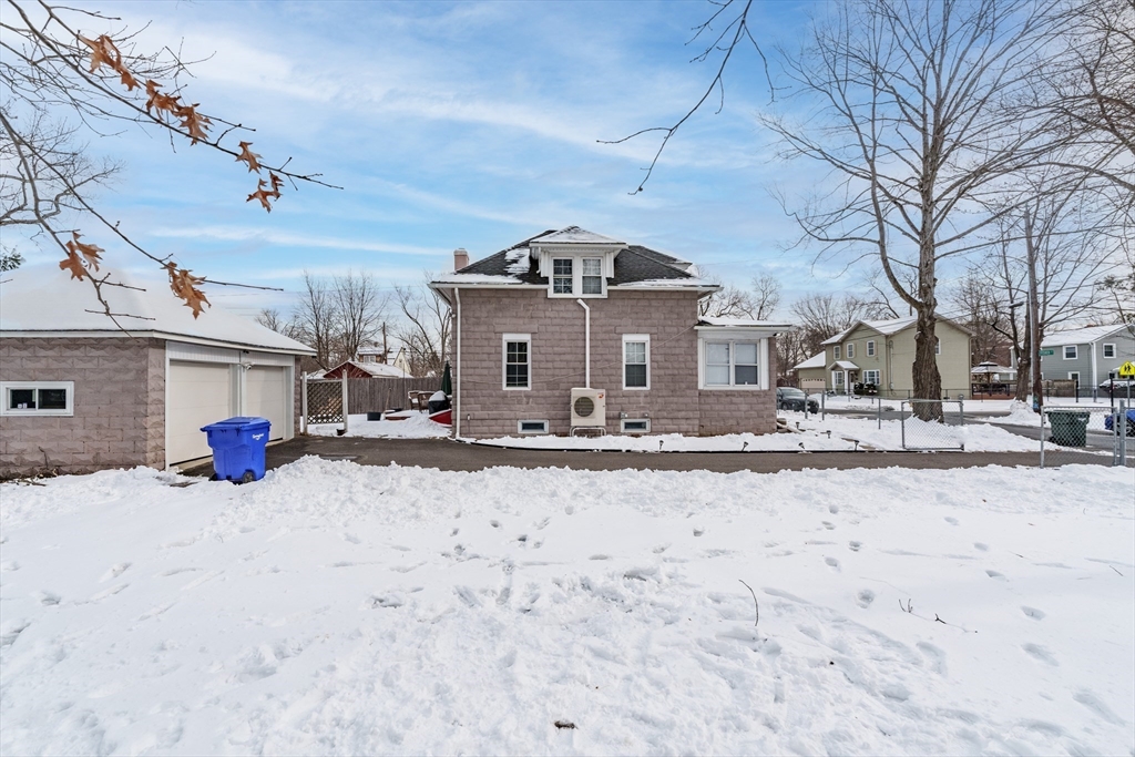88 Fisher Street Springfield, MA 01109 - Photo 25 of 33 Gallery Image 25