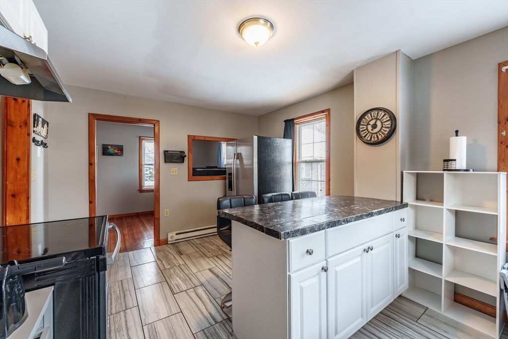 88 Fisher Street Springfield, MA 01109 - Photo 9 of 33 Gallery Image 9