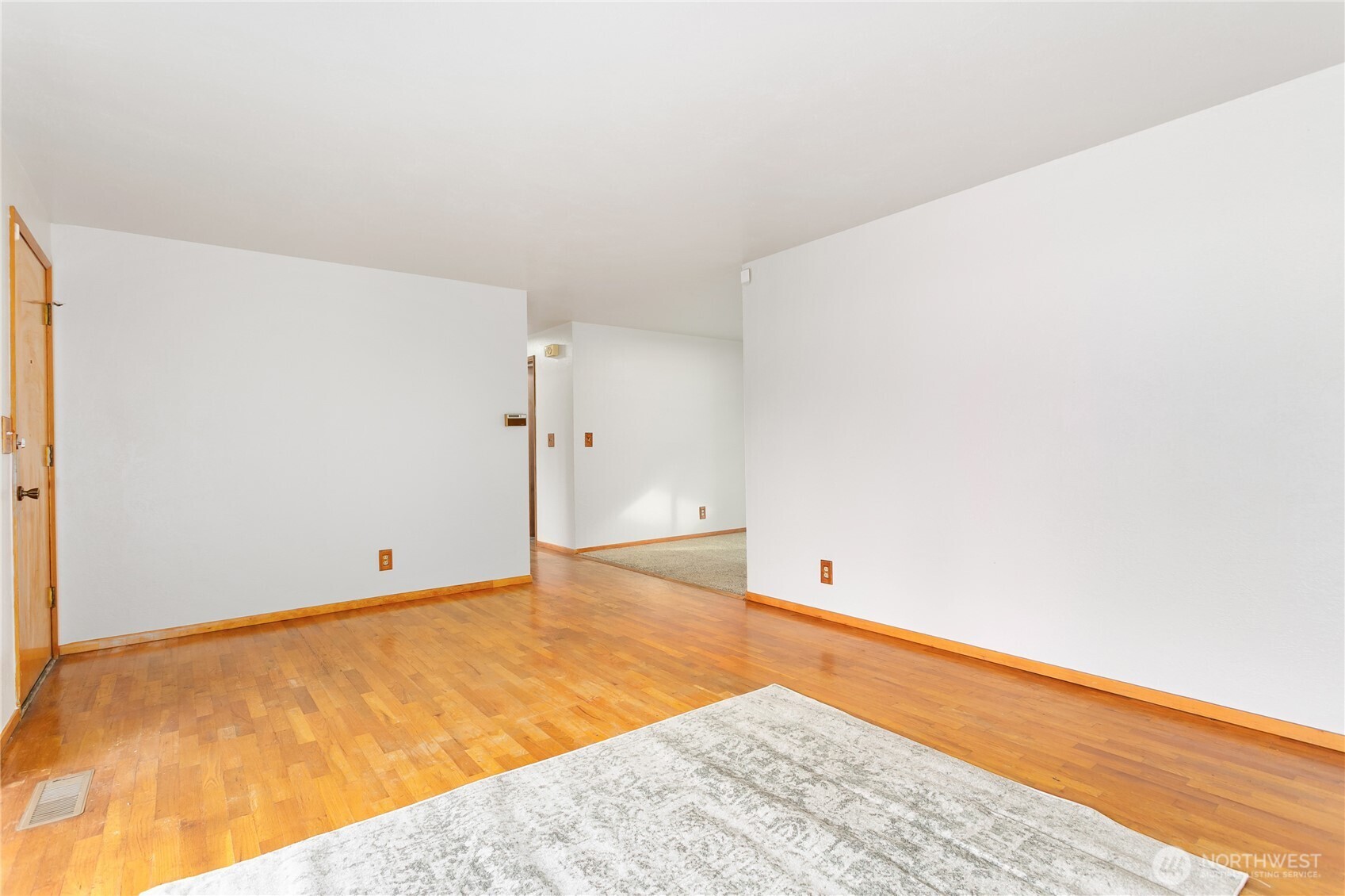 7416 25th Street West Tacoma, WA 98466 - Photo 10 of 39 a view of an empty room