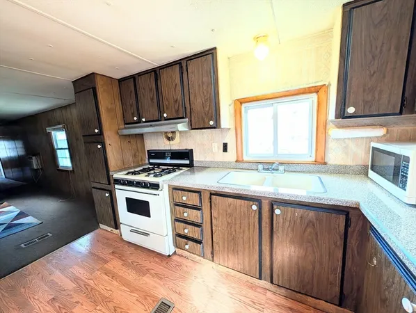 $59,900 | 404 Southwick Road, Unit 4, Westfield, MA 01085