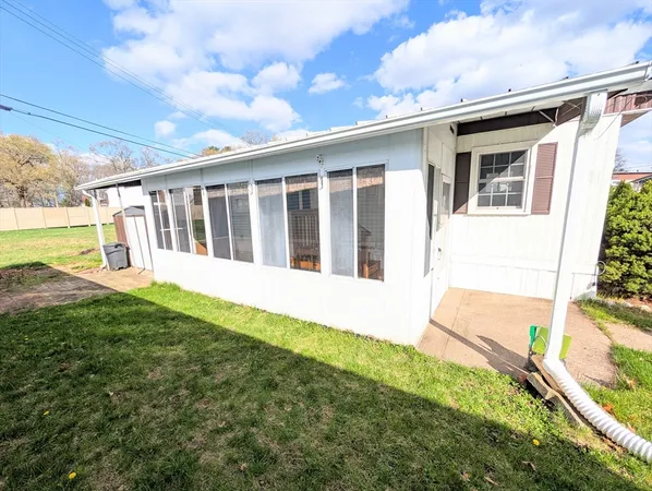 $59,900 | 404 Southwick Road, Unit 4, Westfield, MA 01085