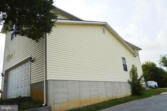 9223 Coleman Thomas Road Columbia, MD 21046 - Photo 5 of 21 Exterior (General)