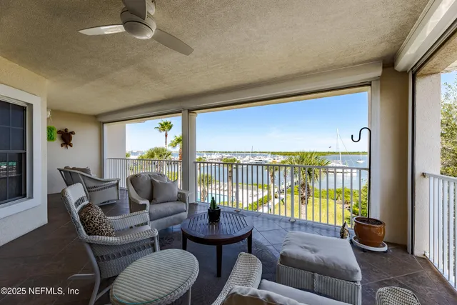 $1,400,000 | 33 Comares Avenue, Unit 305 / BOATSLIPS 8 & 16, St. Augustine, FL 32080