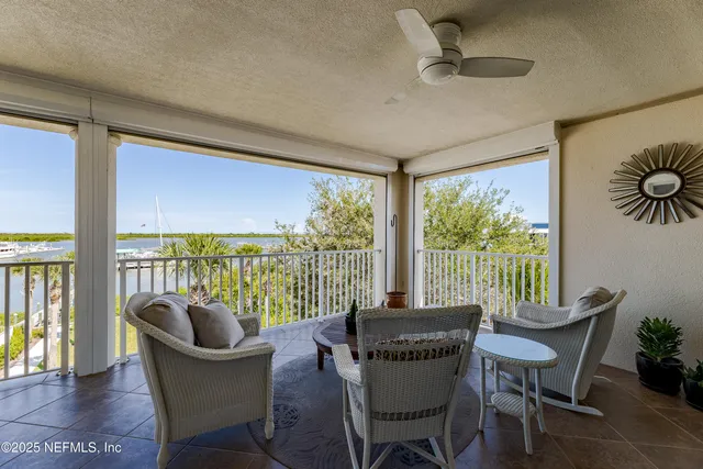 $1,400,000 | 33 Comares Avenue, Unit 305 / BOATSLIPS 8 & 16, St. Augustine, FL 32080