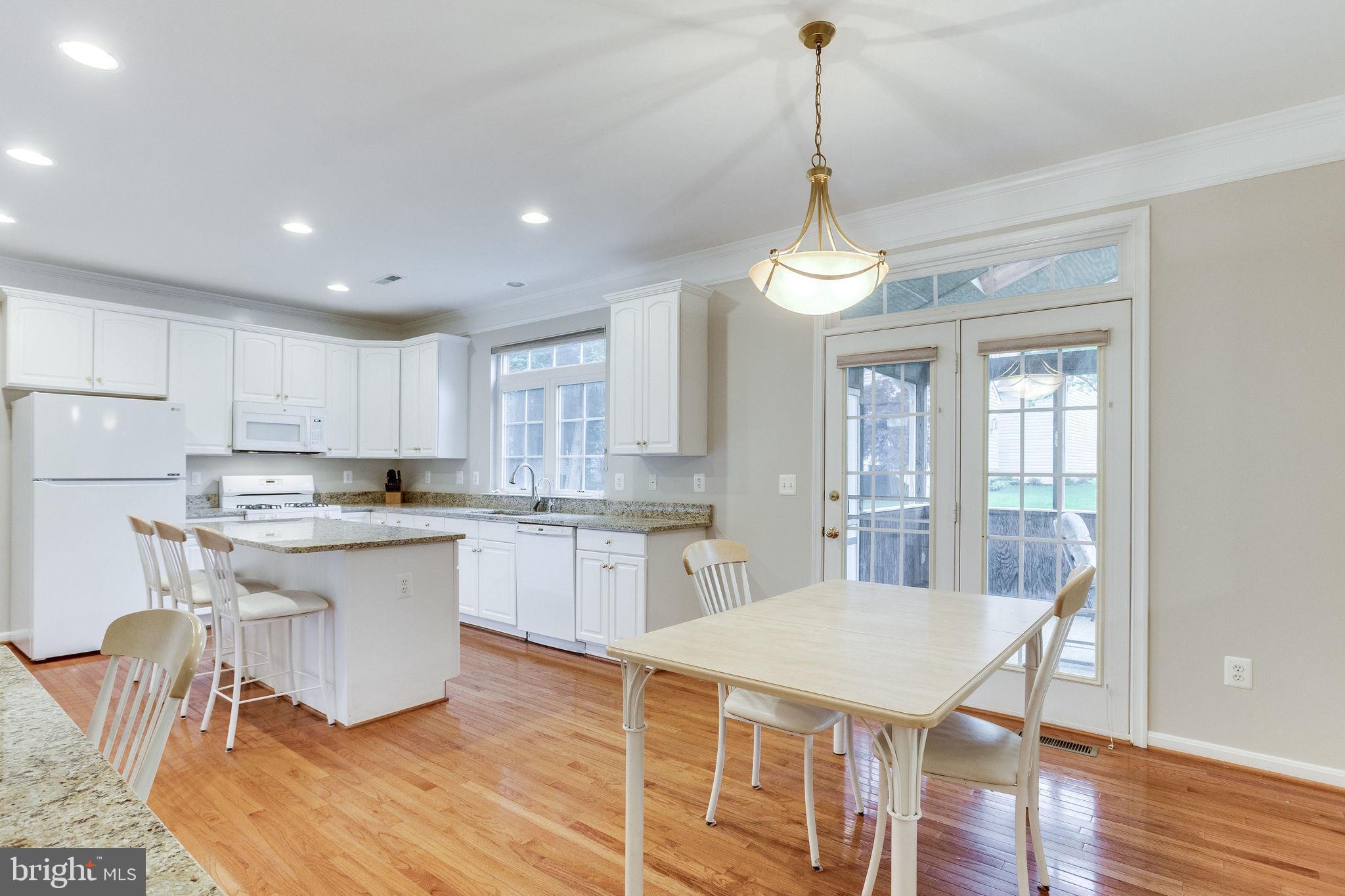 2607 Owens Road Brookeville, MD 20833 - Photo 12 of 37 Kitchen/Breakfast nook