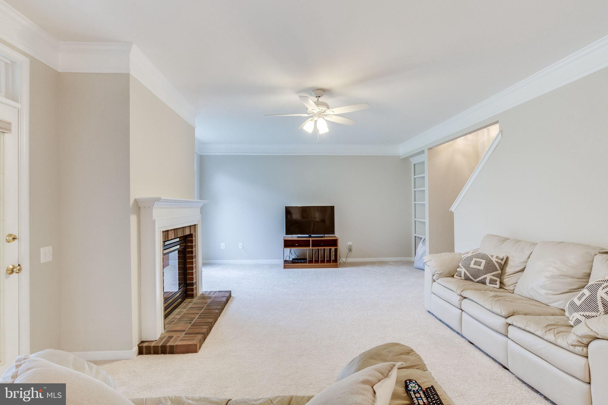 2607 Owens Road Brookeville, MD 20833 - Photo 14 of 37 Family Room