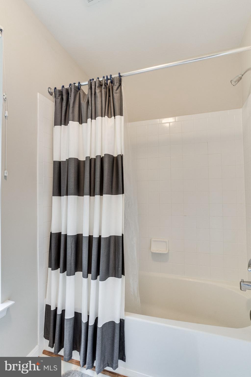 2607 Owens Road Brookeville, MD 20833 - Photo 26 of 37 Bathroom