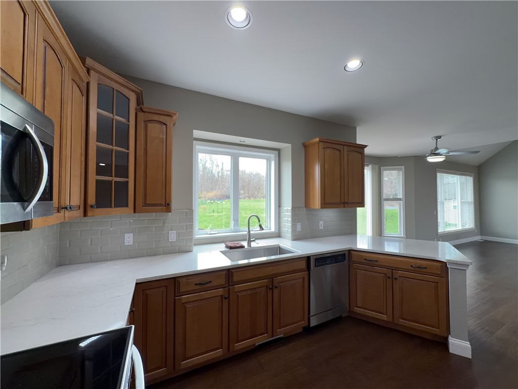 57 Winding Country Lane Parma, NY 14559 - Photo 6 of 30 Kitchen