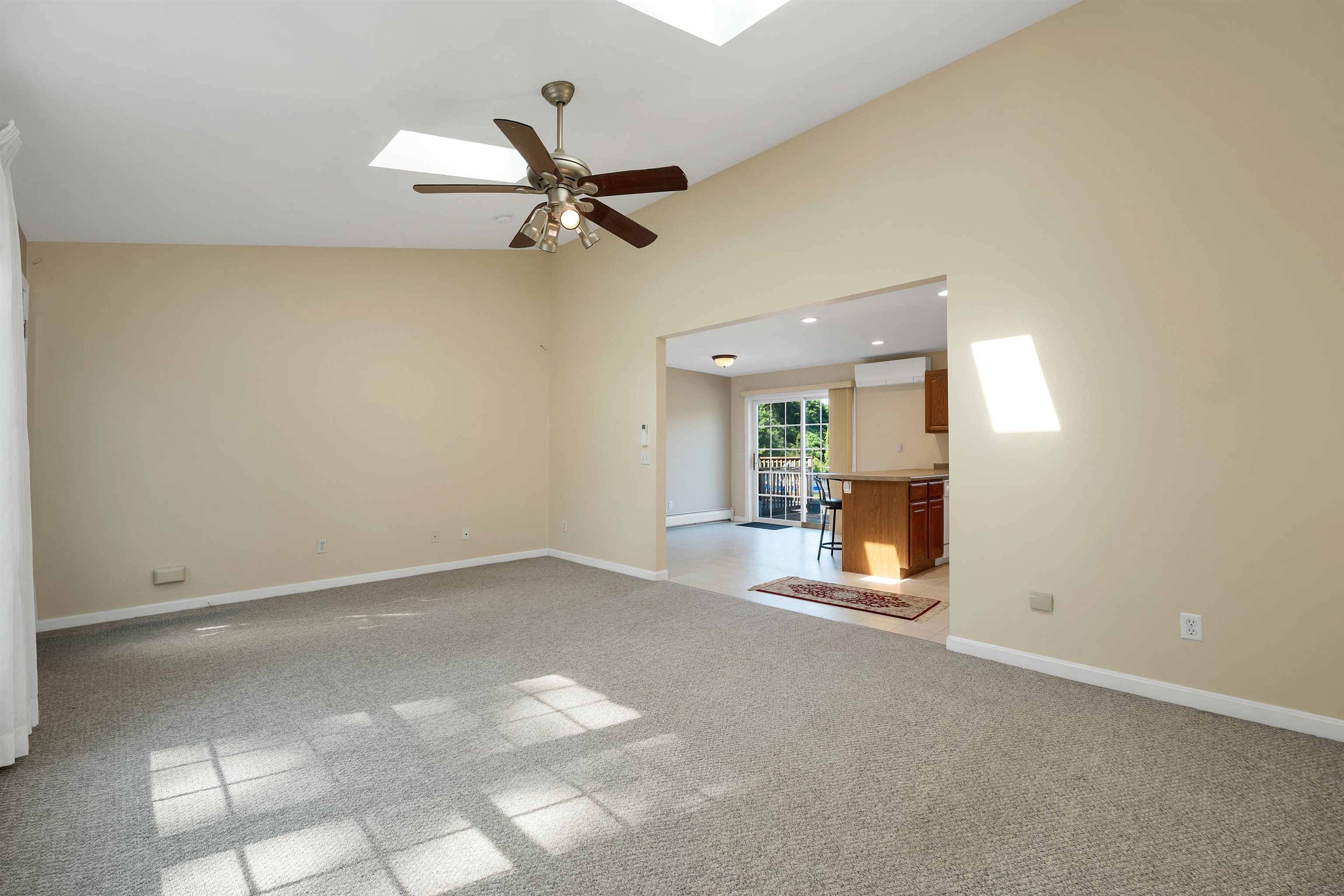 84 Fremont Road Raymond, NH 03077 - Photo 22 of 43