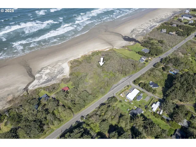$990,000 | 4059 Highway 101, Yachats, OR 97498