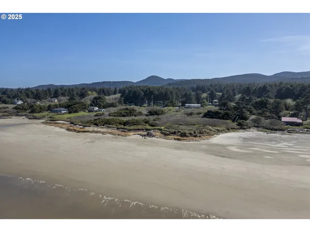 $990,000 | 4059 Highway 101, Yachats, OR 97498