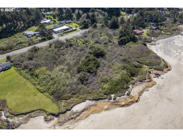 $990,000 | 4059 Highway 101, Yachats, OR 97498