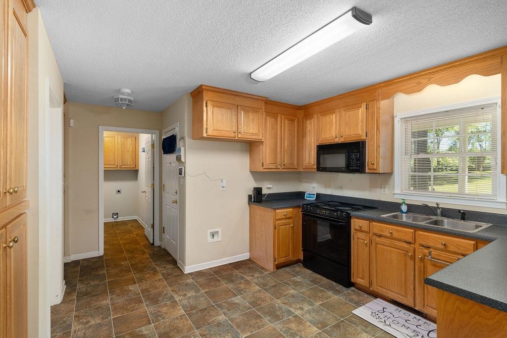 451 State Rd S-42-366 Pacolet, SC 29372 - Photo 7 of 30