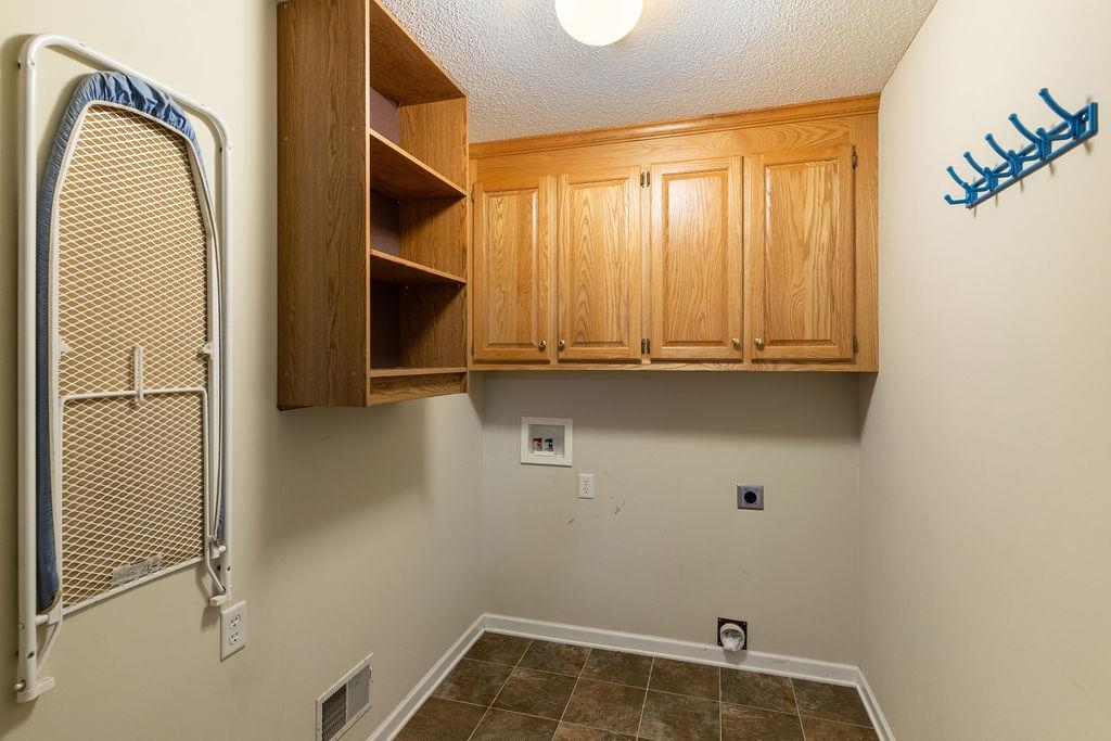 451 State Rd S-42-366 Pacolet, SC 29372 - Photo 8 of 30
