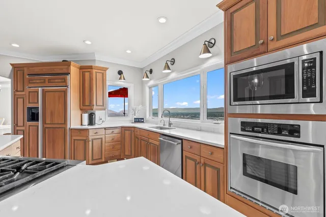 $1,325,000 | 100 Siegmund Place, Yakima, WA 98901