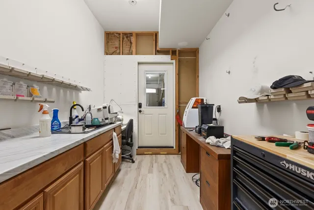 $1,325,000 | 100 Siegmund Place, Yakima, WA 98901