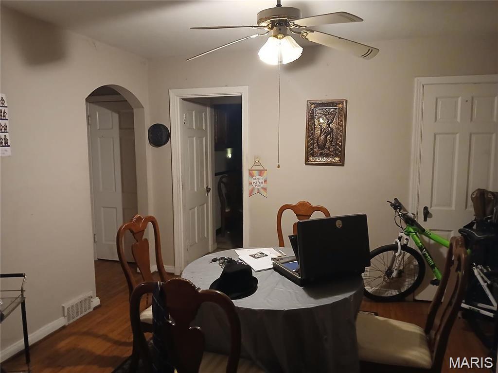 35 Lee Avenue Ferguson, MO 63135 - Photo 3 of 9