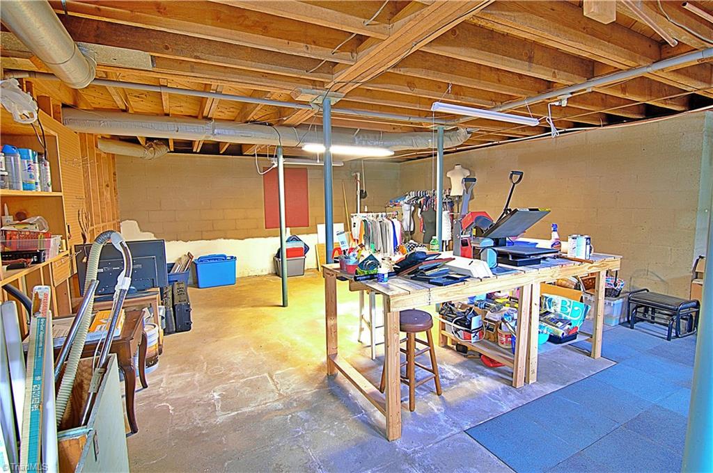 3003 Enterprise Road Lexington, NC 27295 - Photo 30 of 34 Gallery Image 30