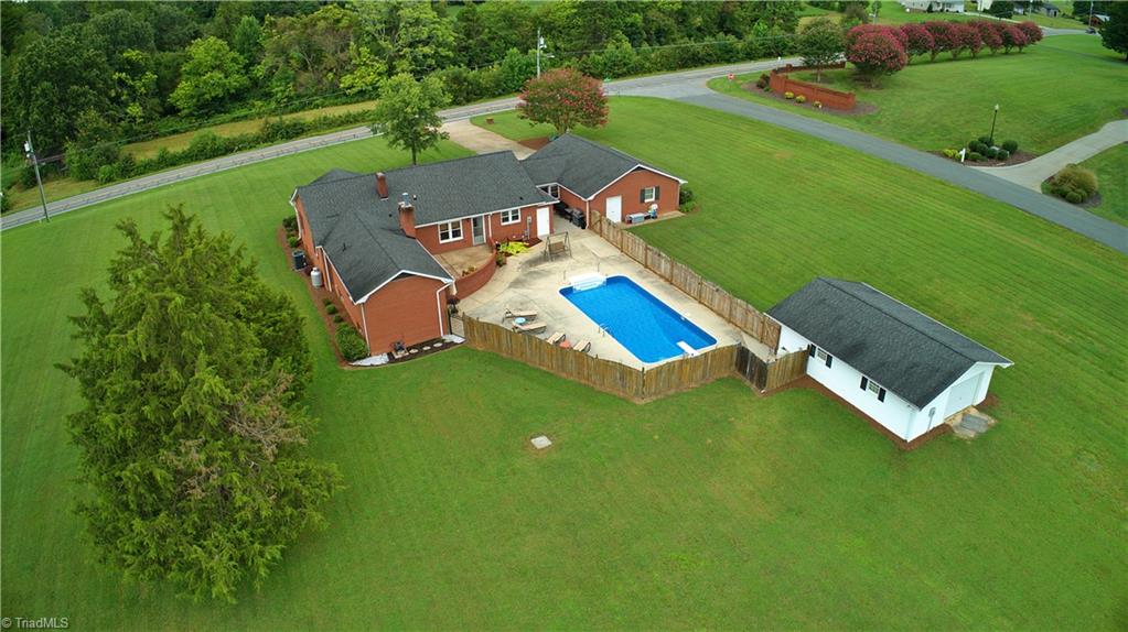 3003 Enterprise Road Lexington, NC 27295 - Photo 6 of 34 Gallery Image 6