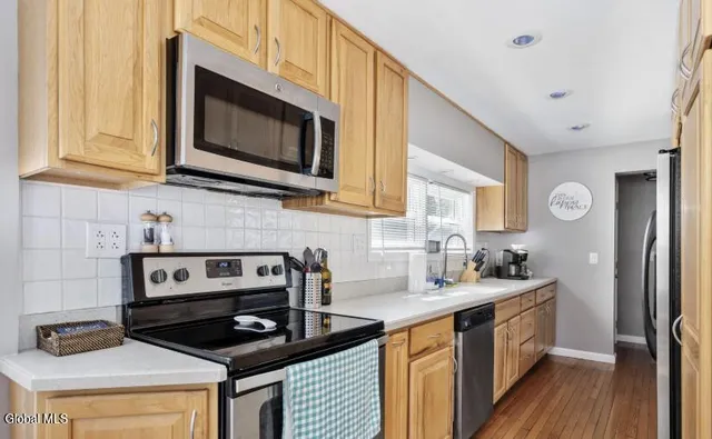 $2,800 | 15 Kozy Lane, Malta, NY 12020