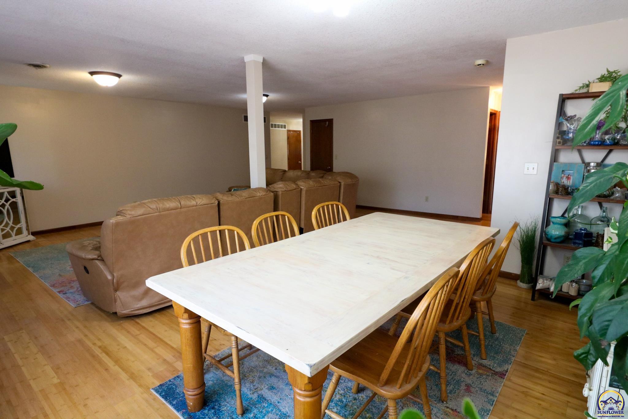 2101 Canterbury Road Emporia, KS 66801 - Photo 24 of 81 Formal Dining Area