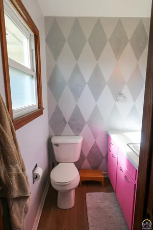 $397,000 | 2101 Canterbury Road, Emporia, KS 66801