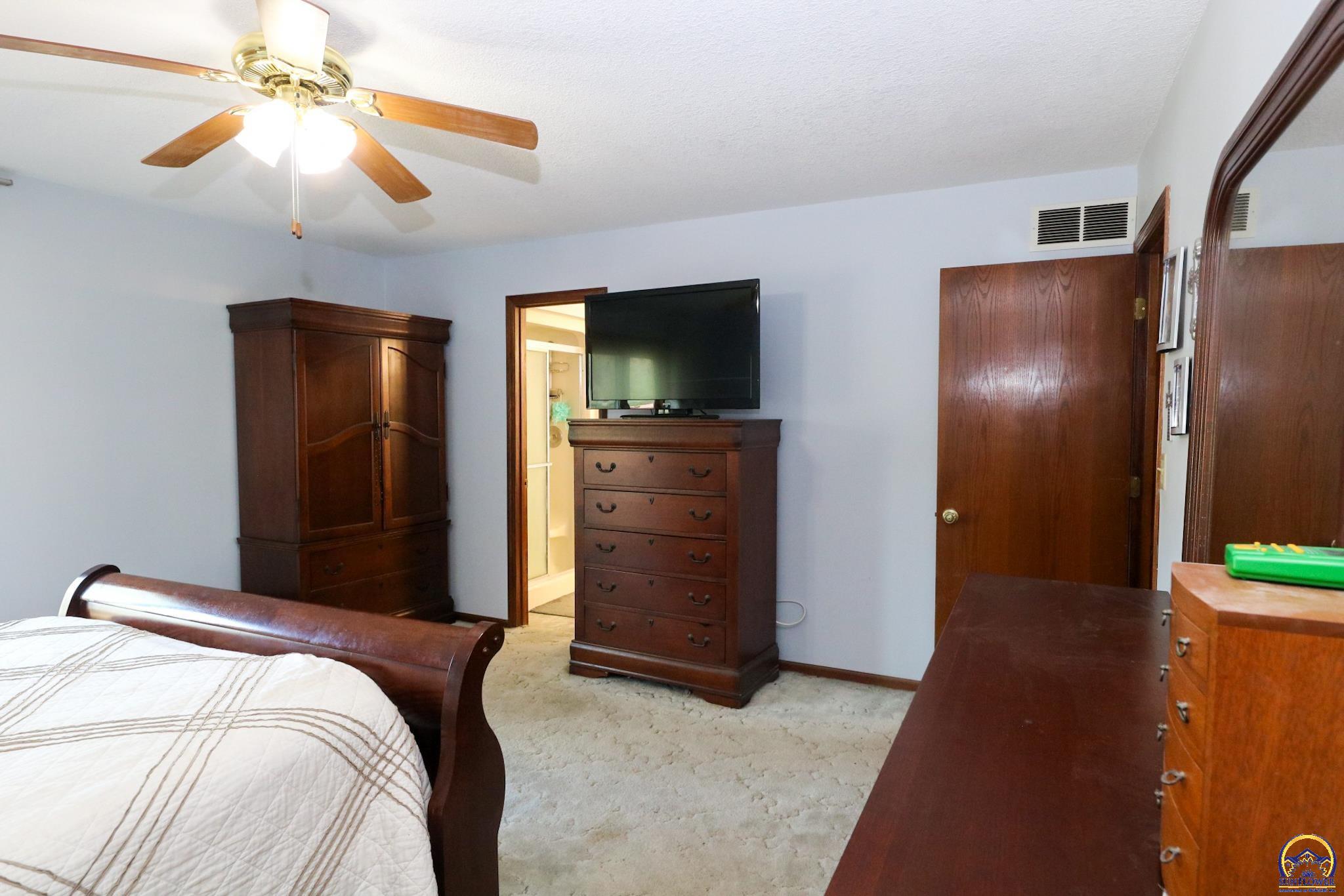 2101 Canterbury Road Emporia, KS 66801 - Photo 46 of 81