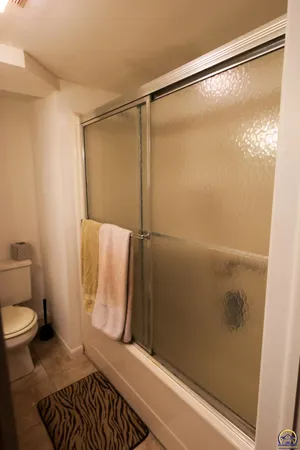 $397,000 | 2101 Canterbury Road, Emporia, KS 66801