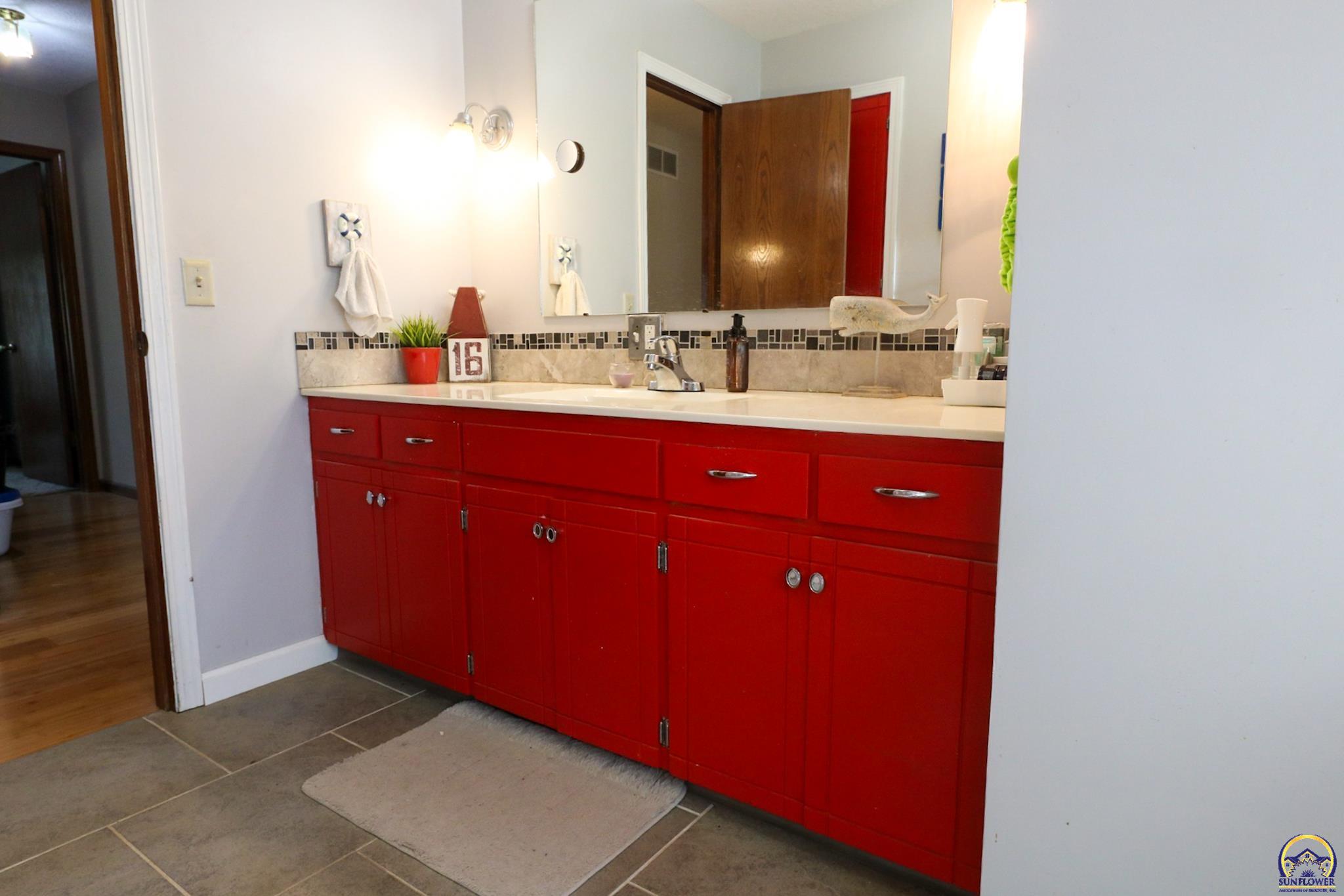 2101 Canterbury Road Emporia, KS 66801 - Photo 57 of 81