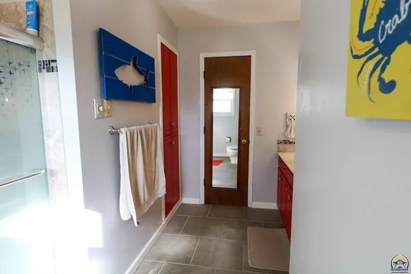 $397,000 | 2101 Canterbury Road, Emporia, KS 66801