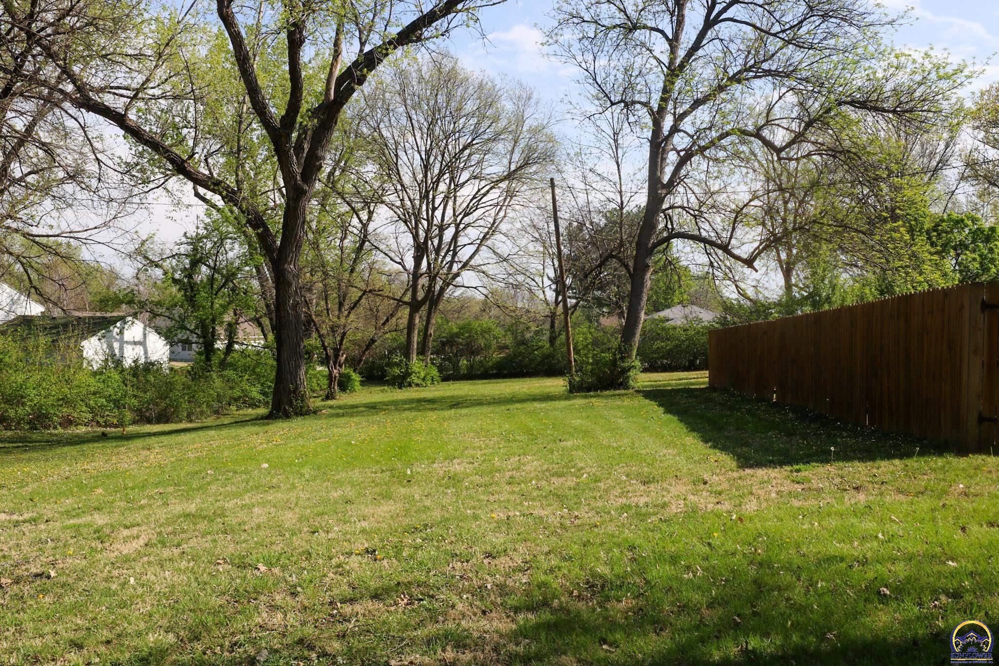 2101 Canterbury Road Emporia, KS 66801 - Photo 62 of 81